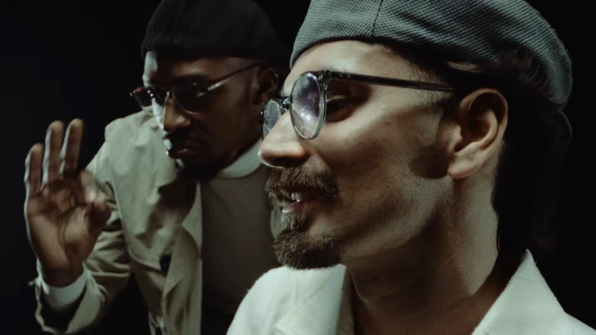 Fogo — Satiro ft. Deedz B